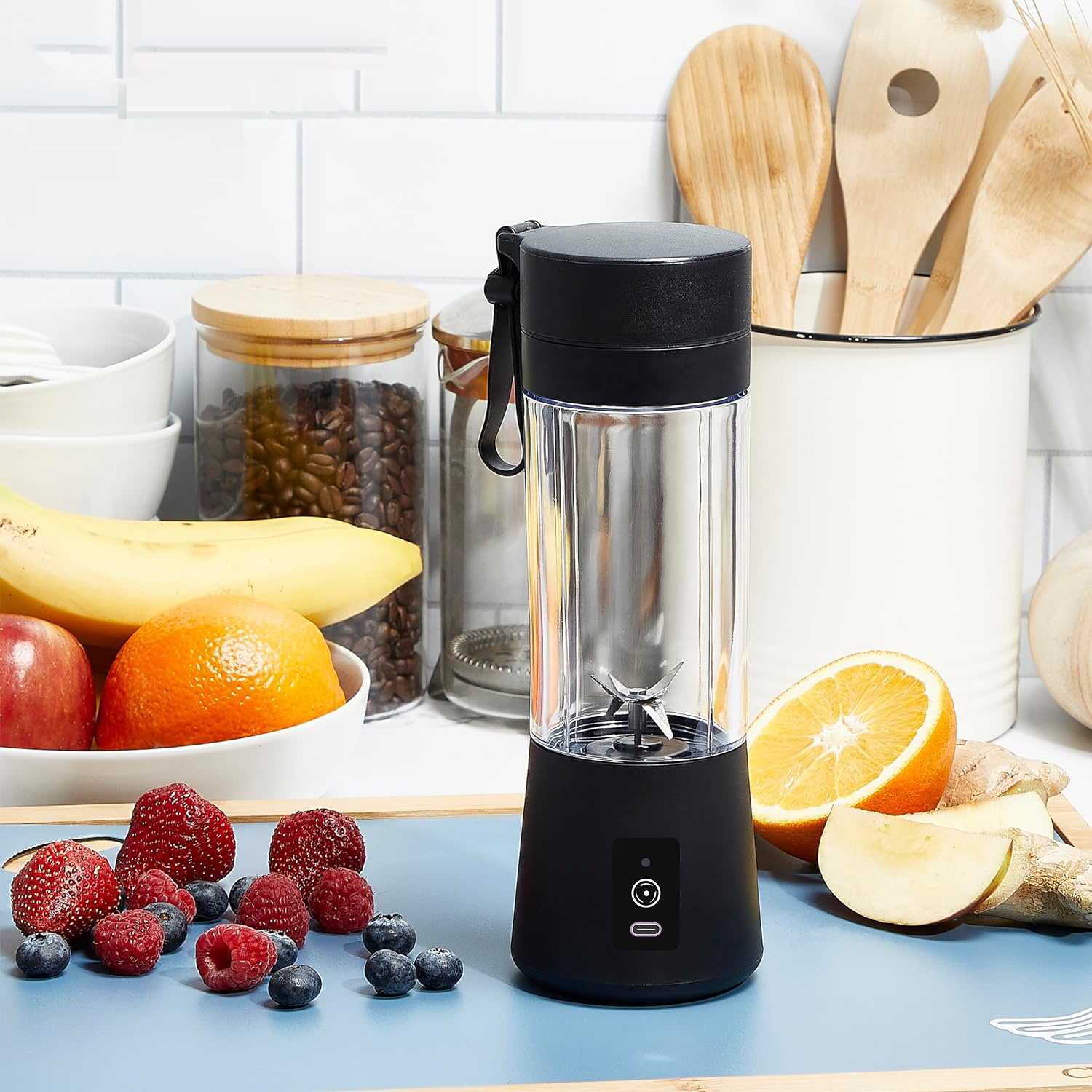 Kitchen Appliances Best - เครื่องใช้ในครัวขนาดเล็กสำหรับใช้ส่วนตัว ยอดขายอันดับหนึ่งจากผู้ผลิต เครื่องปั่นแบบพกพา ชาร์จไฟได้ 6 ใบมีด